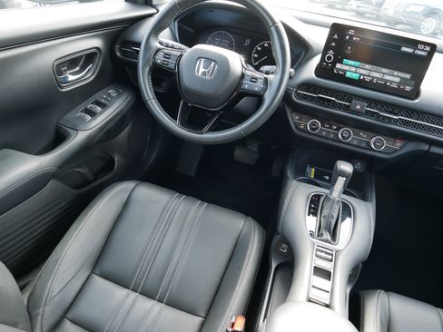 Used 2023 Honda HR-V EX-L image 9