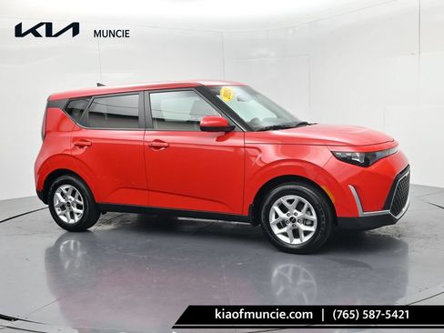 Certified 2024 Kia Soul S FWD image 1