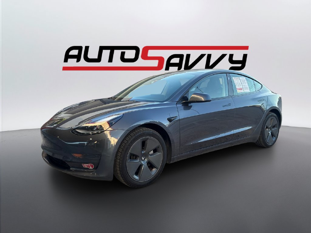 Used 2023 Tesla Model 3 Standard Range RWD image 1