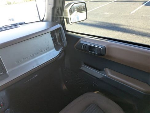 Used 2022 Ford Bronco Outer Banks image 18