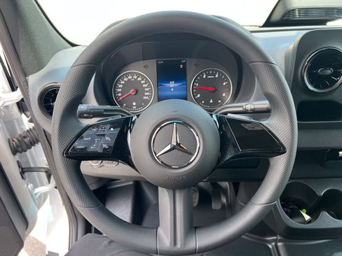 New 2026 Mercedes-Benz Sprinter 2500 image 26