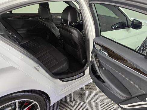 Used 2023 BMW 540i xDrive w/ M Sport Package AWD/4WD image 13