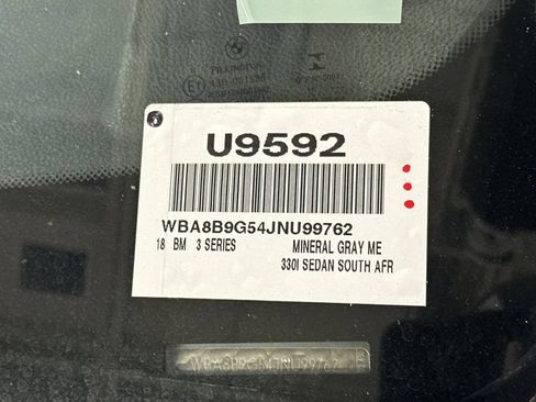 Used 2018 BMW 330i Sedan RWD image 2