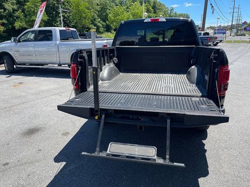 Used 2016 Ford F150 Lariat AWD/4WD image 9