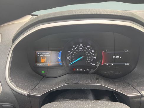 Used 2018 Ford Edge SEL w/ Equipment Group 201A AWD/4WD image 28