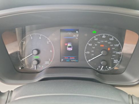 Used 2025 Toyota Corolla LE FWD image 21