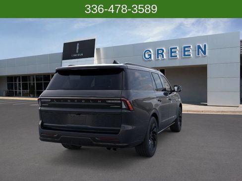 New 2026 Lincoln Navigator L Reserve w/ Jet Appearance Package AWD/4WD image 8