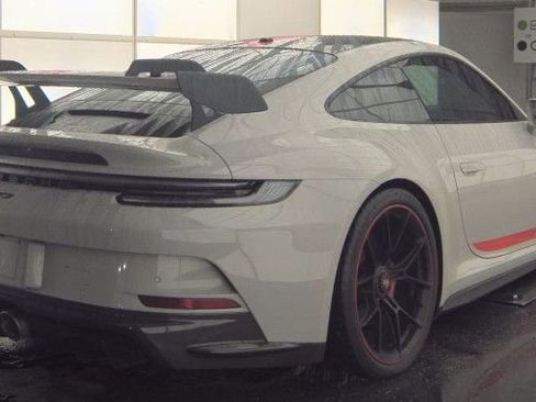 Used 2022 Porsche 911 GT3 RWD image 4