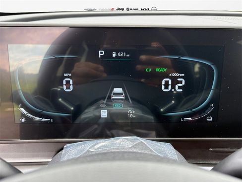 New 2025 Kia Sportage EX image 31