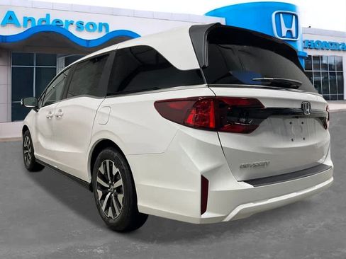 New 2026 Honda Odyssey EX-L image 3