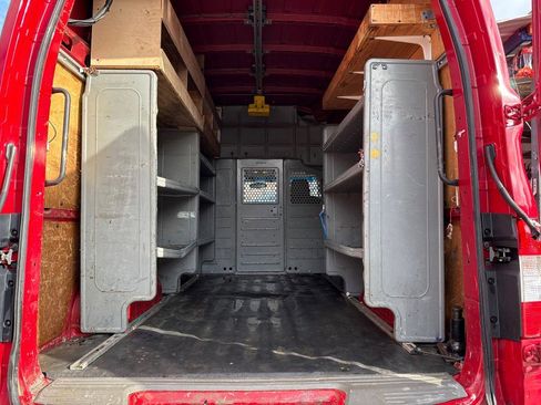 Used 2012 Nissan NV 2500 SV image 24