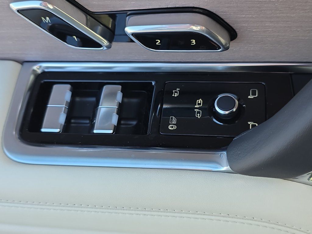 New 2026 Land Rover Range Rover SE AWD/4WD image 29