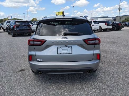 Used 2023 Ford Escape ST-Line FWD image 5