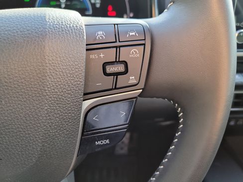 Certified 2025 Toyota Camry SE image 30