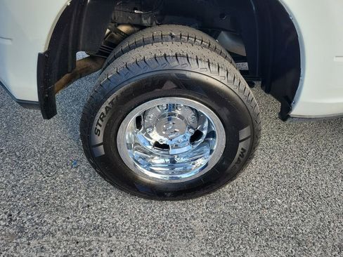 Used 2024 RAM 3500 Big Horn AWD/4WD image 8