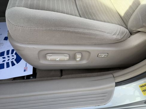 Used 2005 Toyota Camry image 13