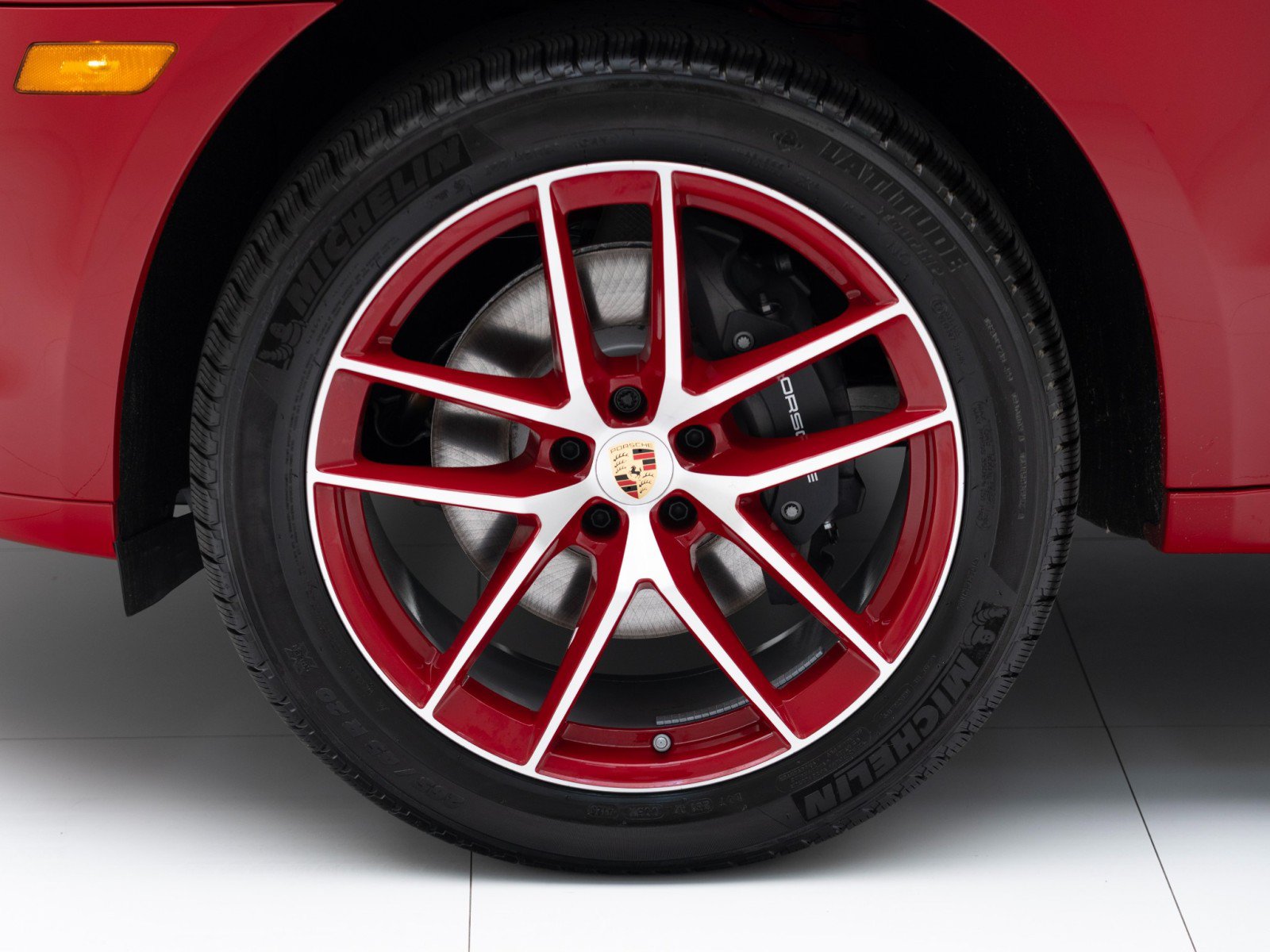 Certified 2026 Porsche Macan AWD/4WD image 12