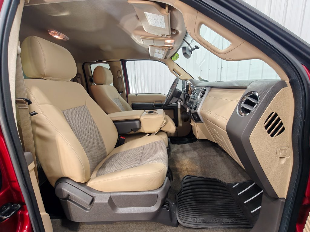 Used 2015 Ford F250 XLT w/ XLT Interior Package AWD/4WD image 25