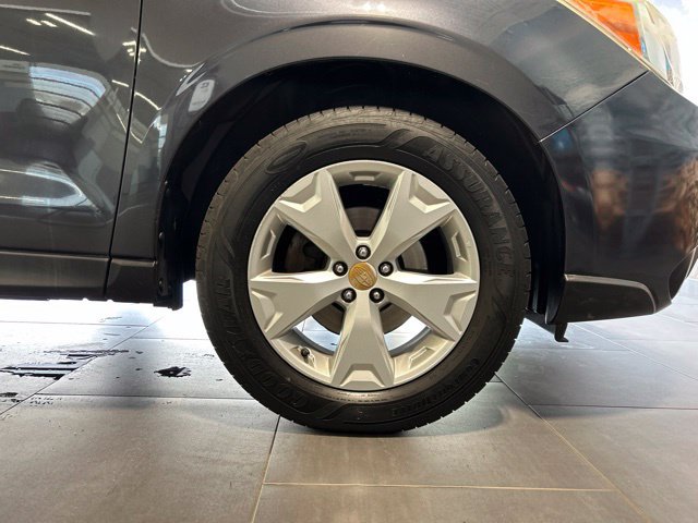 Used 2015 Subaru Forester 2.5i Premium w/ All-Weather Package AWD/4WD image 43