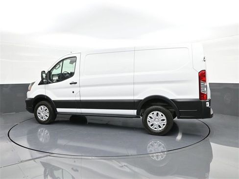 Used 2022 Ford E-Transit Low Roof image 13