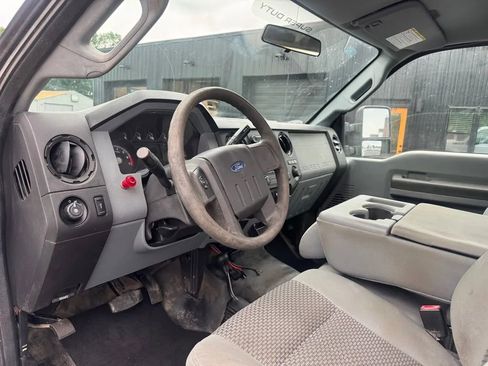 Used 2015 Ford F250 XL w/ Snow Plow Prep Package AWD/4WD image 7