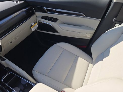 New 2025 Kia Telluride S image 18