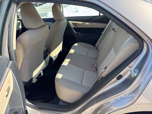 Used 2015 Toyota Corolla LE image 9