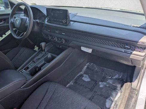 Used 2025 Honda Accord SE image 22