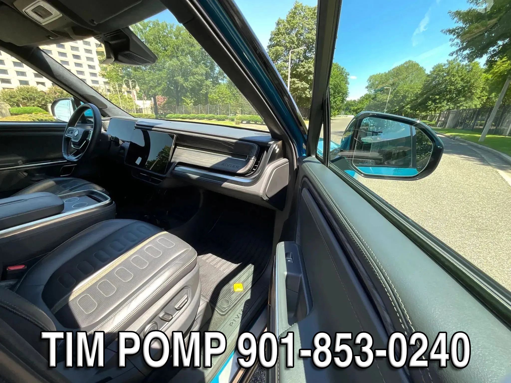 Used 2023 Rivian R1S Adventure Quad AWD/4WD image 21