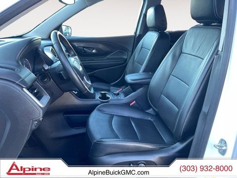 Used 2023 GMC Terrain SLT image 9