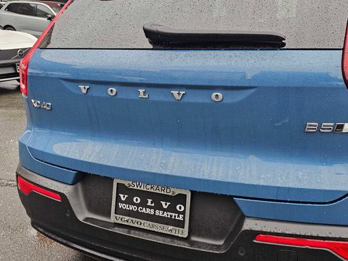 Certified 2023 Volvo XC40 B5 Ultimate w/ Protection Package Premier AWD/4WD image 15