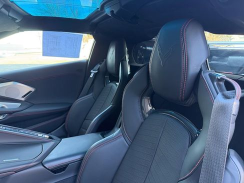 Used 2021 Chevrolet Corvette Stingray Premium Cpe w/ Z51 Performance Package image 11