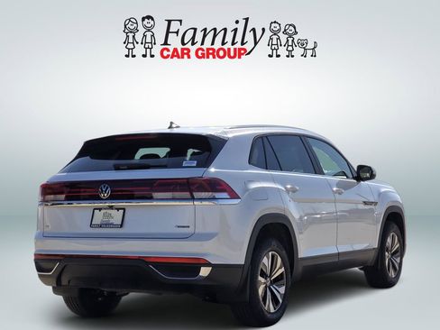 New 2026 Volkswagen Atlas Cross Sport SE AWD/4WD image 4