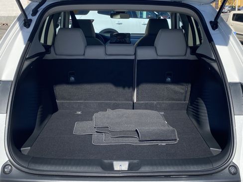 Certified 2026 Honda HR-V LX image 12