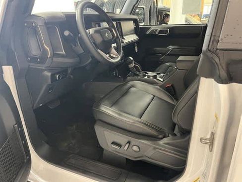 New 2025 Ford Bronco Badlands w/ Sasquatch Package image 11