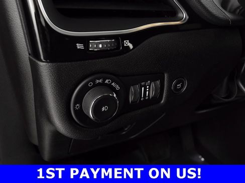 Certified 2023 Jeep Cherokee Altitude Lux image 22