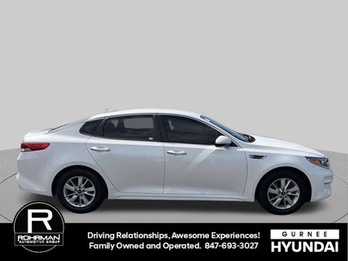 Used 2016 Kia Optima LX FWD image 10