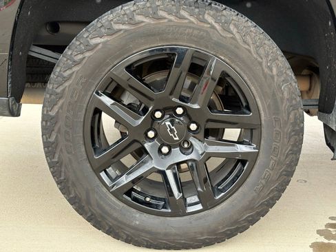 Certified 2022 Chevrolet Silverado 1500 RST AWD/4WD image 10