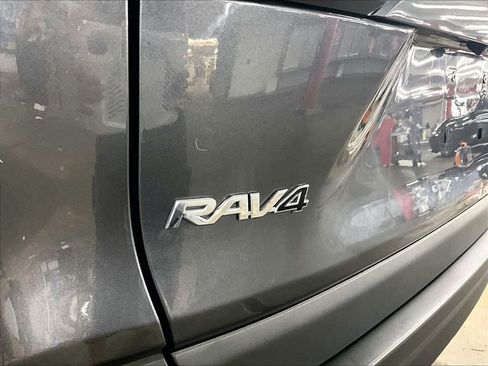 Certified 2025 Toyota RAV4 LE AWD/4WD image 27
