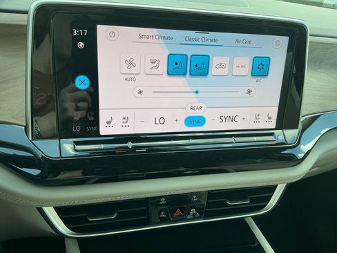 New 2026 Volkswagen Atlas SE AWD/4WD image 18