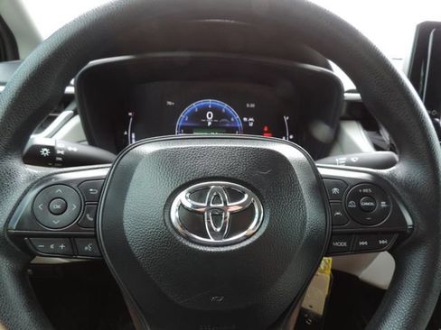 Used 2026 Toyota Corolla Cross L FWD image 27