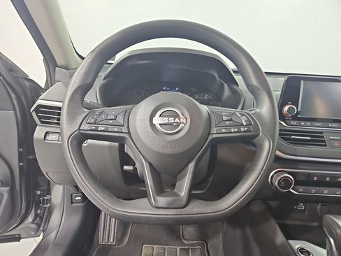 Certified 2023 Nissan Altima 2.5 S FWD image 16