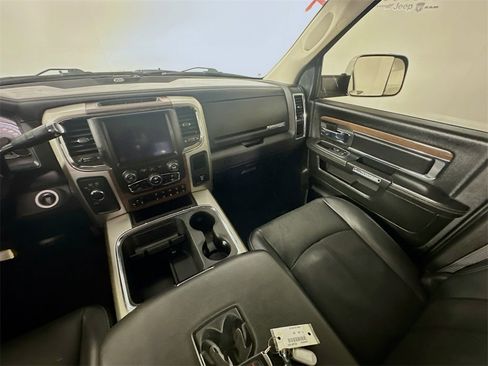 Used 2018 RAM 3500 Laramie image 11
