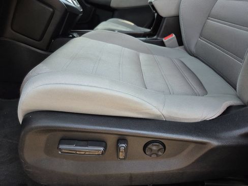 Used 2019 Honda CR-V EX image 13