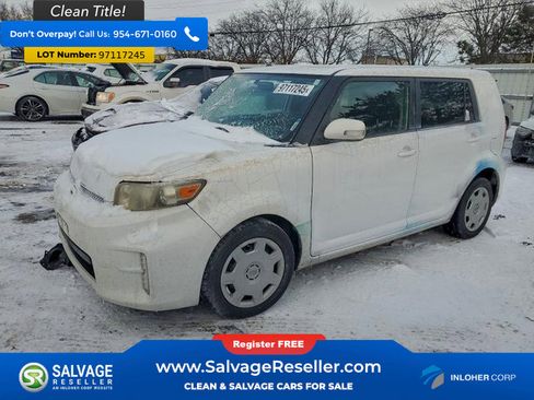 Used 2013 Scion xB image 1