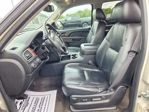 Used 2013 GMC Yukon XL SLT AWD/4WD image 13