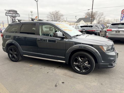 Used 2018 Dodge Journey Crossroad w/ Nav & Sun Group image 5