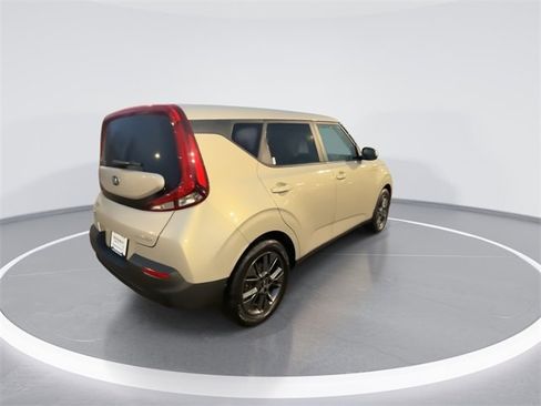Used 2020 Kia Soul EX image 8
