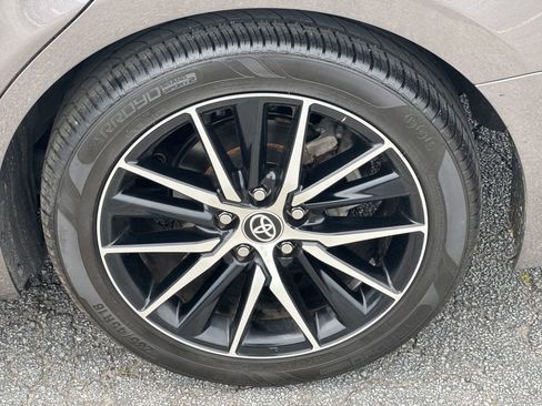 Used 2023 Toyota Camry SE image 18