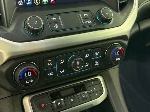 Used 2020 GMC Acadia SLE AWD/4WD image 23
